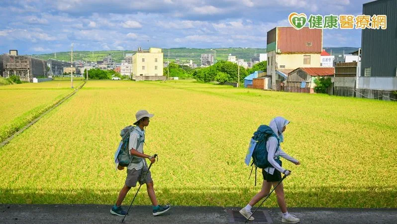 【Yahoo!新聞】向小耳症父親道歉！ 22歲大學生徒步西台灣26天募得7.6萬響應支持顱顏友善